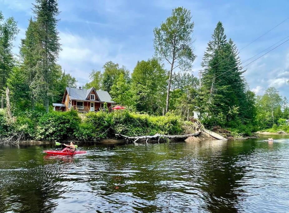 Chalet Riviere - Bord De Riviere - Romantique Saint-Alexis-des-Monts Esterno foto