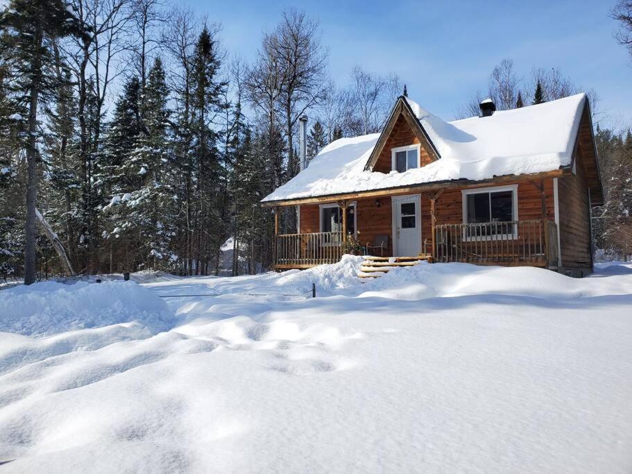 Chalet Riviere - Bord De Riviere - Romantique Saint-Alexis-des-Monts Esterno foto